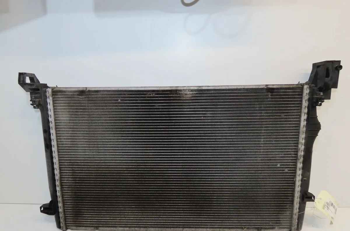 Radiateur Mercedes-benz VITO Camionnette (W447) 109 cdi (447.601, 447.603, 447.605) (2014) occasion