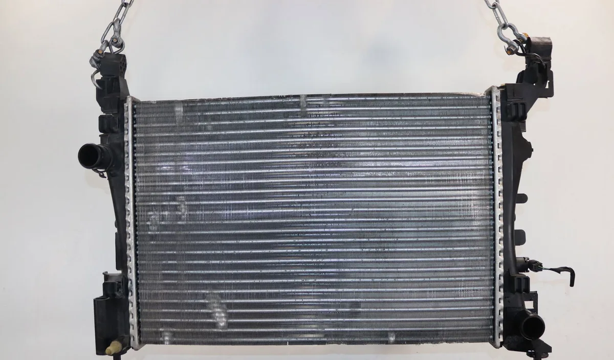 Radiateur Opel CORSA E (X15) 1.4 (08, 68) (2014) occasion