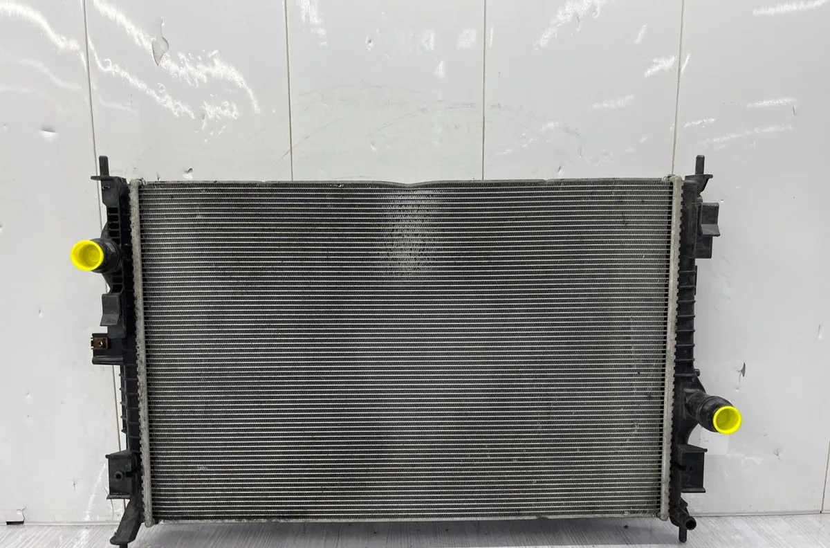 Radiateur PEUGEOT 308 2 SW PHASE 2 BREAK occasion
