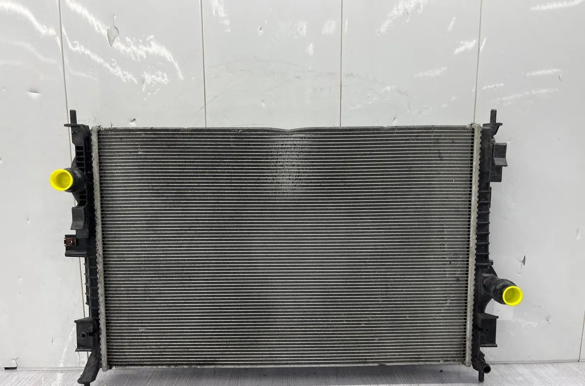 Radiateur PEUGEOT 308 2 SW PHASE 2 BREAK occasion