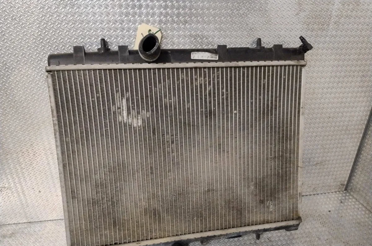Radiateur Peugeot 308 SW I (4E_, 4H_) 2.0 hdi (2007-2012) occasion