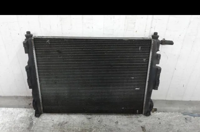 Radiateur Renault MEGANE II Break (KM0-1_) 1.5 dci (km16, km1e) (2005-2008) occasion