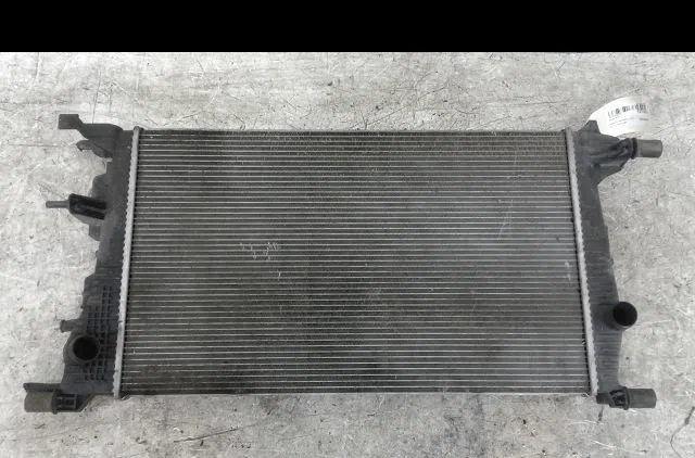 Radiateur Renault SCÉNIC III (JZ0-1_) 1.5 dci (2009) 5 portes occasion