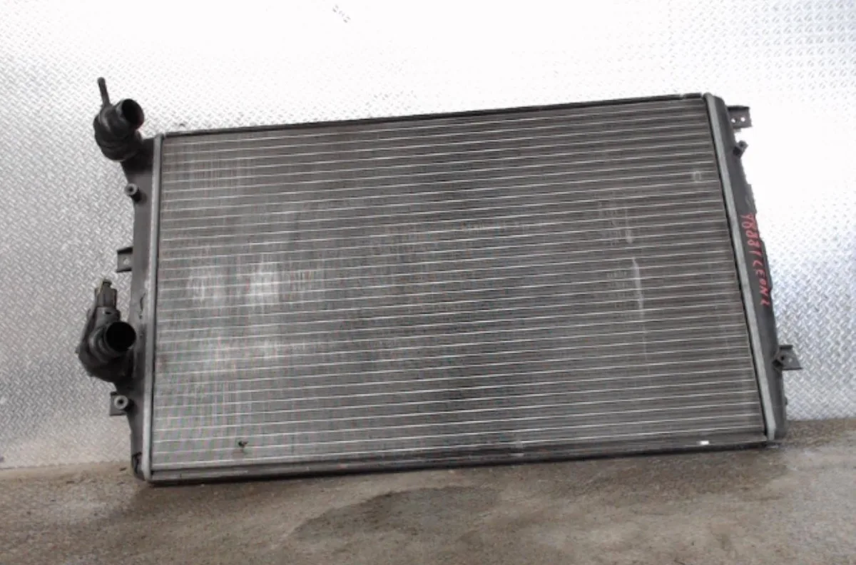 Radiateur SEAT LEON 2  LEON 2 PHASE 1 occasion