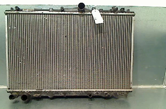 Radiateur VOLVO V40 1997 occasion