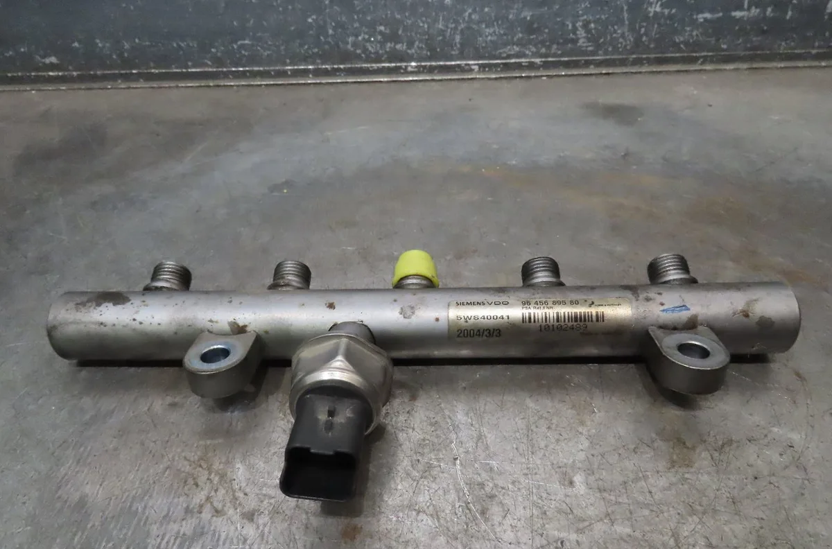 Rampe injection Peugeot 407 SW (6E_) 2.0 hdi 135 (2004-2010) occasion
