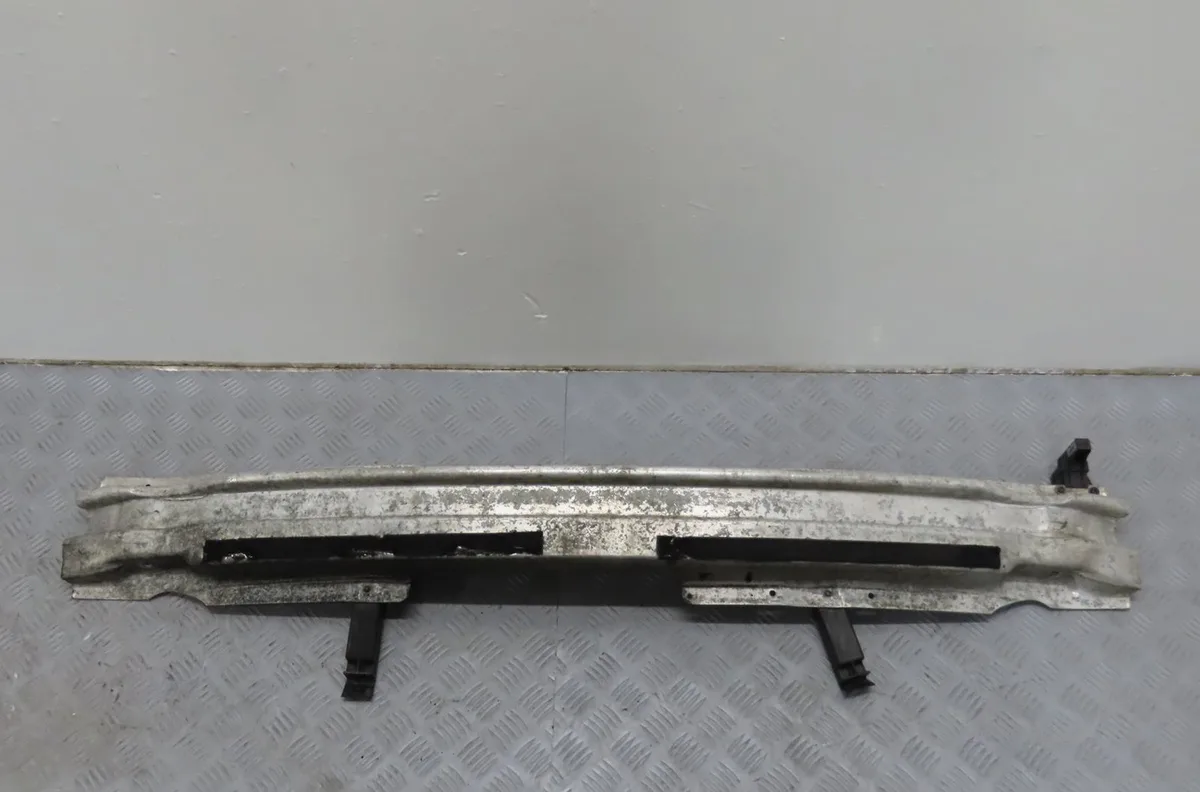 Renfort pare-choc arrière Audi A4 B6 Avant (8E5) 1.9 tdi (2001-2004) occasion