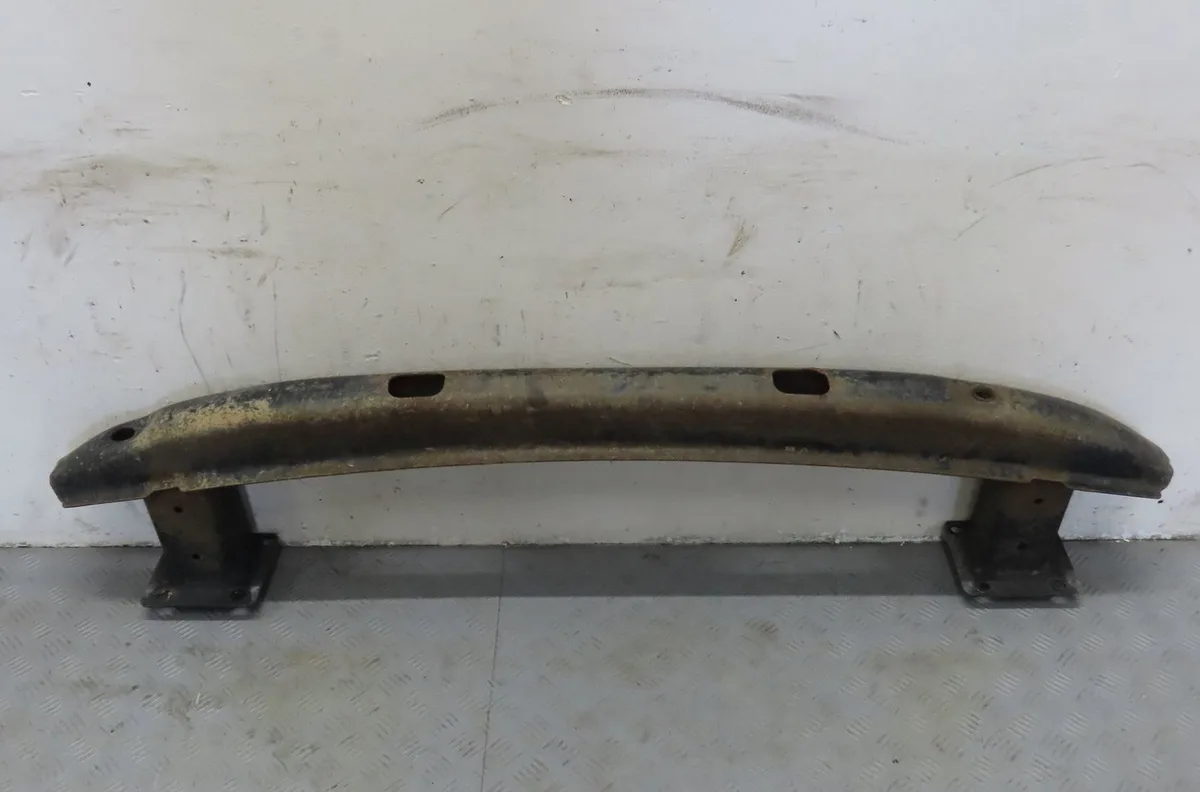 Renfort pare-choc arrière Peugeot 307 SW (3H) 2.0 hdi 90 (2002-2008) occasion