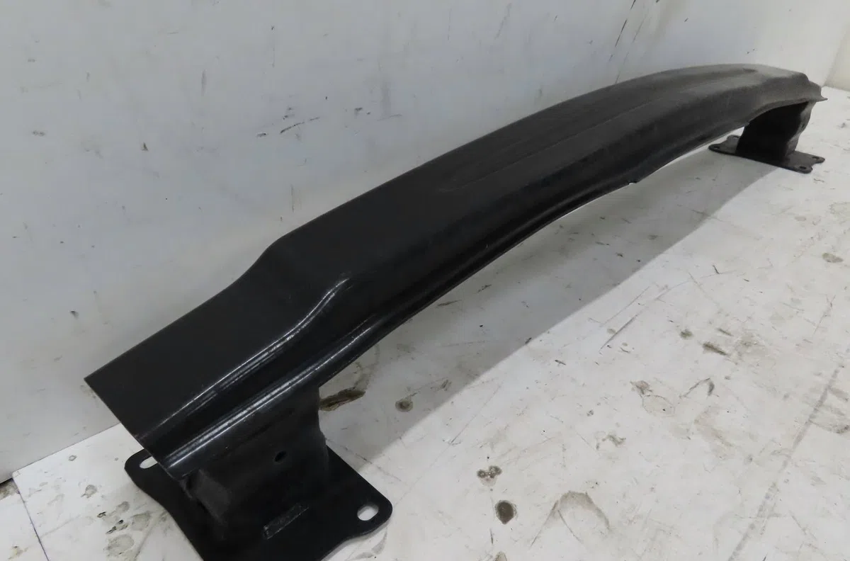 Renfort pare-choc arrière Seat LEON ST (5F8) 1.5 tsi (2018-2020) occasion