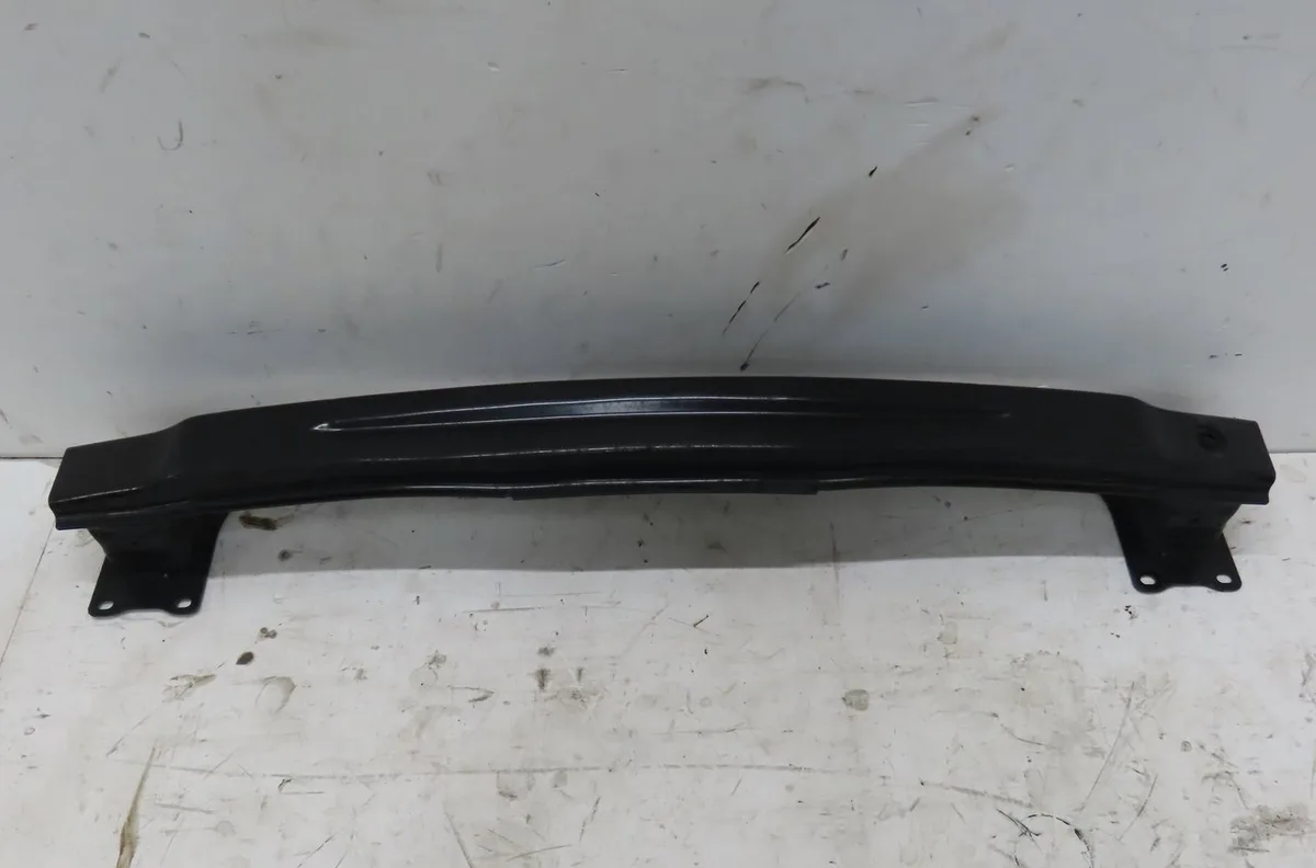 Renfort pare-choc arrière Seat LEON ST (5F8) 1.5 tsi (2018-2020) occasion