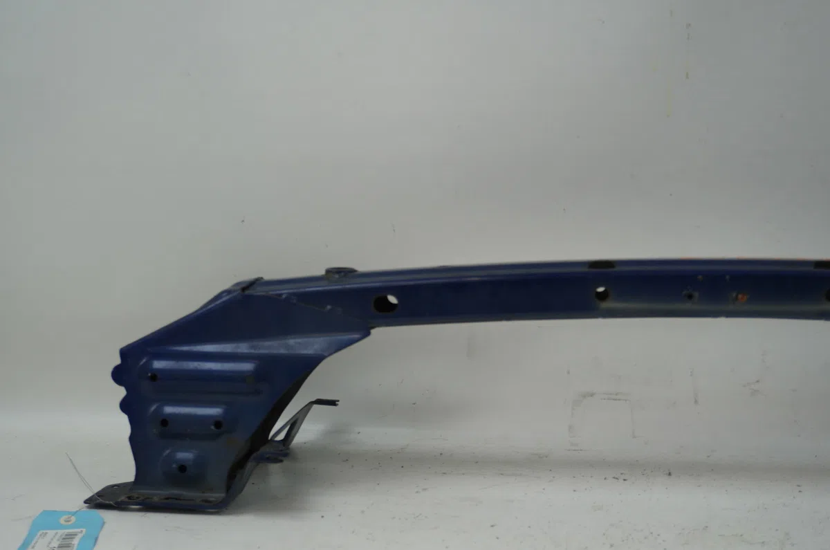 Renfort pare-choc avant Mazda 6 Hatchback (GG) 2.0 (gges) (2002-2007) occasion