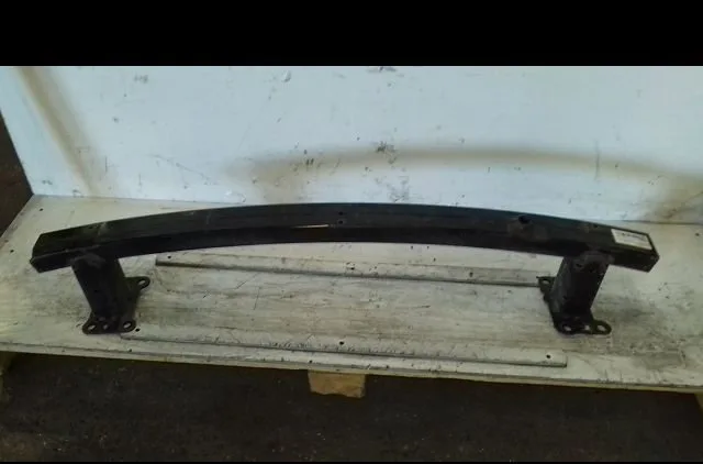 Renfort pare-choc avant Nissan QASHQAI - QASHQAI 2 I (J10, NJ10, JJ10E) 1.5 dci (2010-2013) occasion