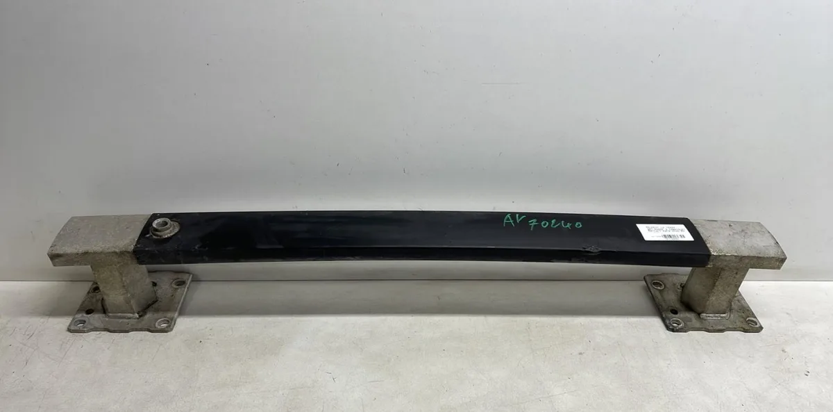 Renfort pare-choc avant Peugeot 307 CC (3B) 2.0 hdi 135 (2005-2009) occasion