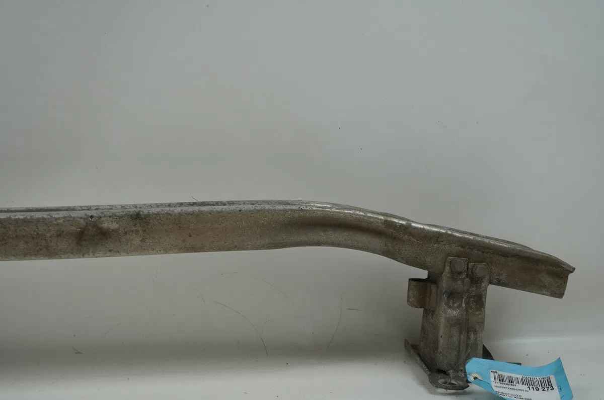 Renfort pare-choc avant Renault CLIO III (BR0-1, CR0-1) 1.4 16v (2005-2012) occasion