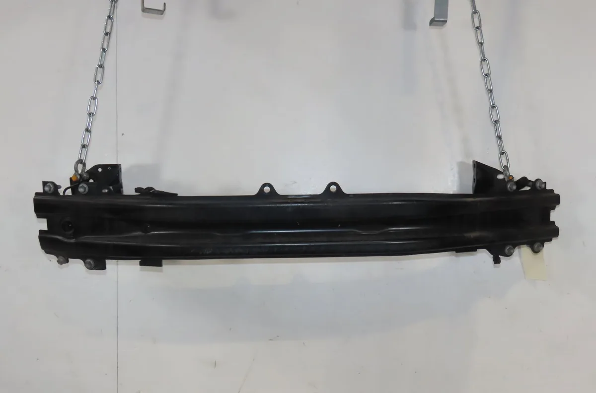 Renfort pare-choc avant Toyota YARIS (_P21_, _PA1_, _PH1_) 1.5 hybrid (mxph10, mxph11) (2020) 5 portes occasion