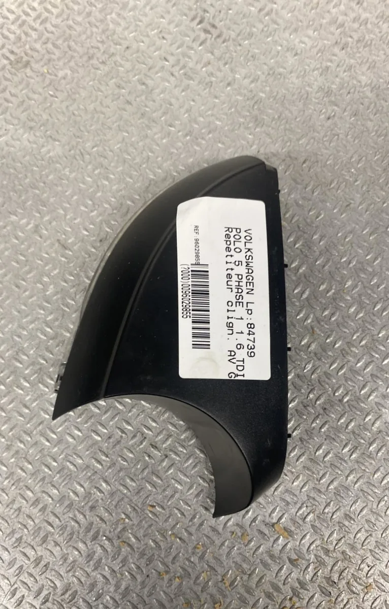 Répétiteur aile gauche VOLKSWAGEN POLO 5 PHASE 1 occasion