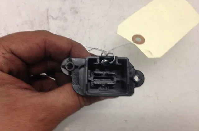 Resistance de chauffage Ford FIESTA V (JH_, JD_) 1.4 16v (2001-2008) 5 portes occasion