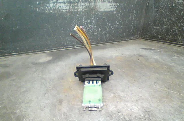 Resistance de chauffage Peugeot 1007 (KM_) 1.4 (2005) occasion
