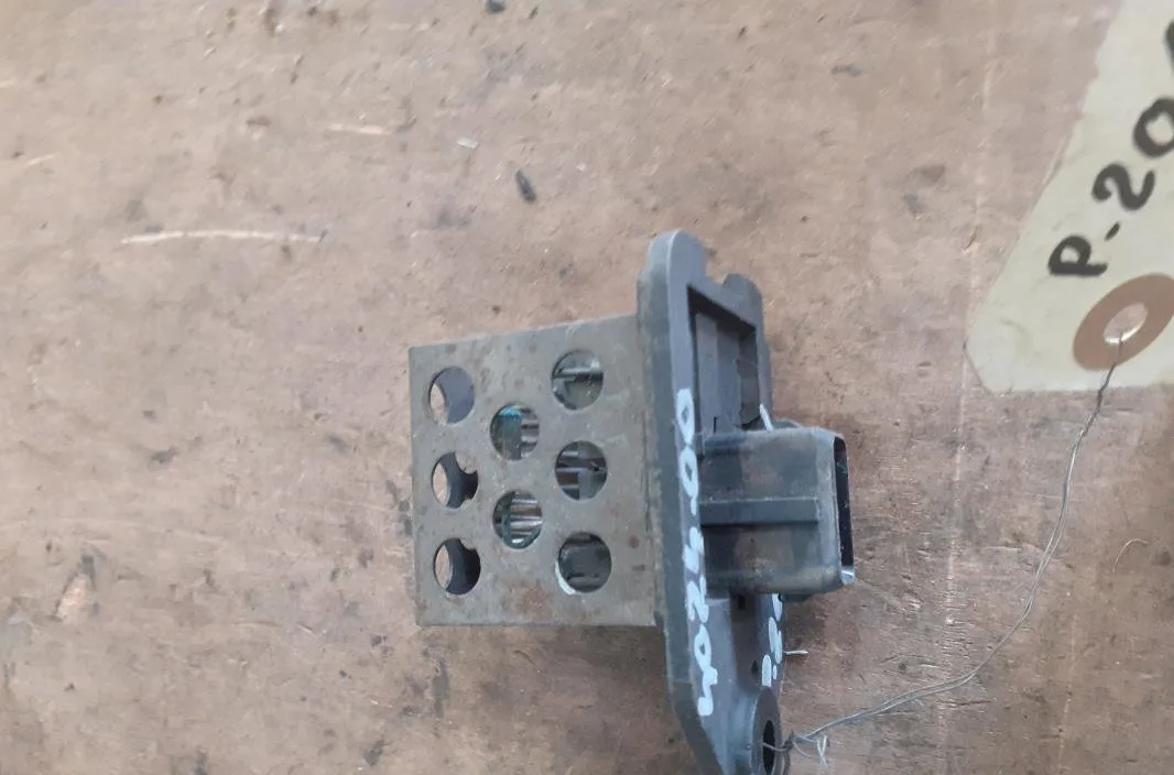 Resistance de chauffage Peugeot 206 3-5 portes (2A-C) 2.0 hdi 90 (1999-2009) 5 portes occasion