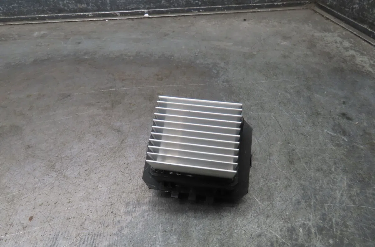 Resistance de chauffage Peugeot 208 I (CA_, CC_) 1.6 (2012) occasion