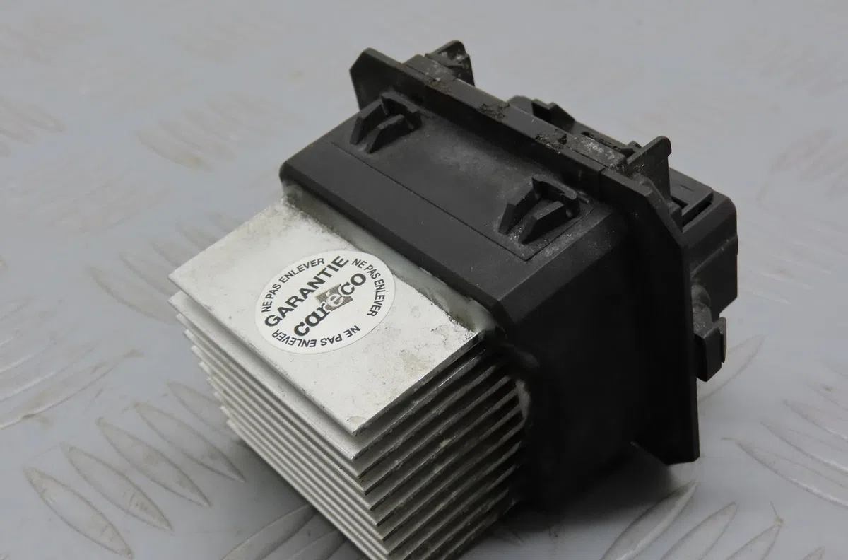 Resistance de chauffage Renault MEGANE III 3-5 portes (BZ0-1_, B3_) 1.5 dci (2009) 5 portes occasion