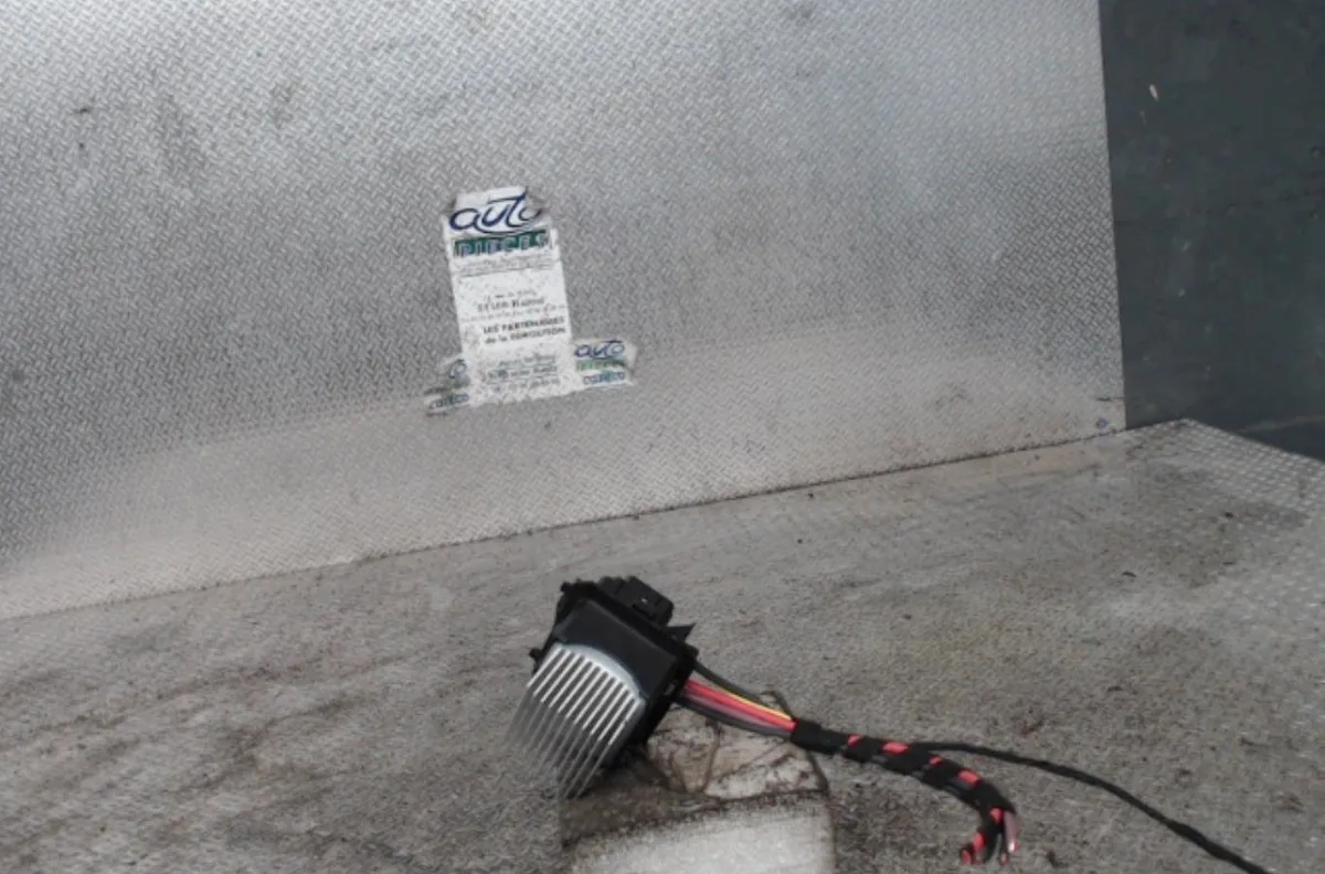 Resistance de chauffage RENAULT TRAFIC 3 COURT TRAFIC 3 COURT PHASE 2 occasion