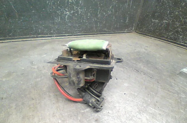 Resistance de chauffage Renault TRAFIC II Camionnette (FL) 1.9 dci 80 (fl0b) (2001-2006) occasion
