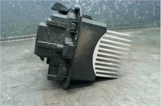 Resistance de chauffage Renault TWINGO II (CN0_) 1.5 dci (cn0u) (2008-2014) 3 portes occasion