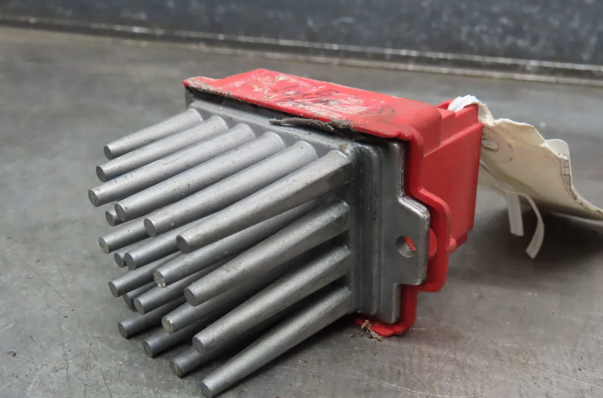 Resistance de chauffage VOLKSWAGEN GOLF 2002 occasion