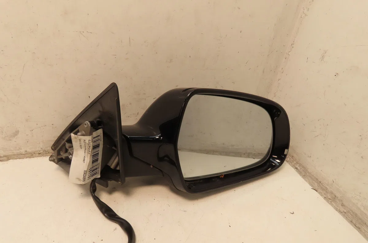 Retroviseur exterieur electrique droit Audi A3 (8P1) 1.6 tdi (2009-2012) occasion