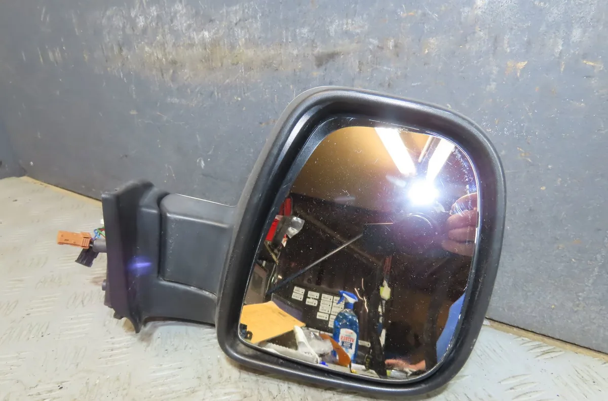 Retroviseur exterieur electrique droit Citroen BERLINGO MULTISPACE (B9) 1.6 hdi 115 (2010) occasion