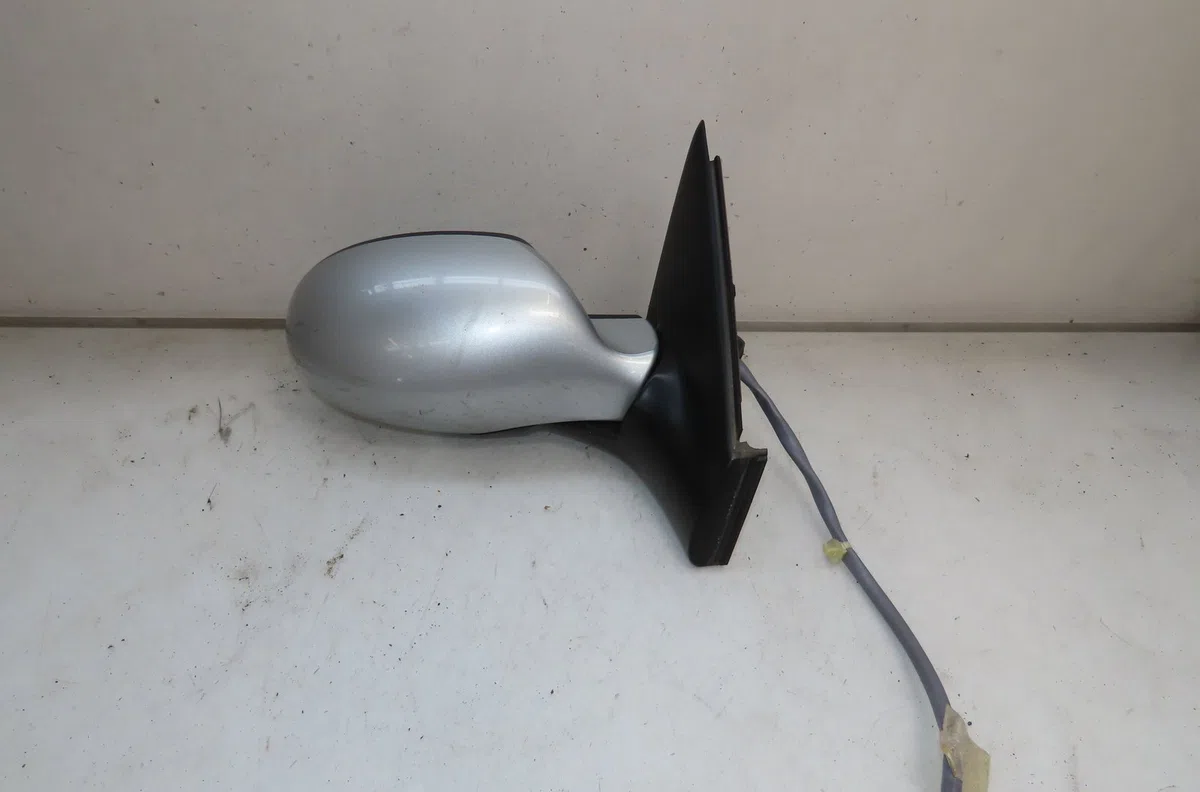 Retroviseur exterieur electrique droit Citroen C5 II Break (RE_) 2.0 hdi (rerhrh) (2004) occasion
