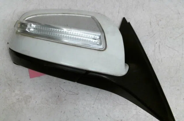 Retroviseur exterieur electrique droit Mercedes-benz CLASSE C (W204) C 200 cdi (204.007, 204.006) (2007-2009) occasion
