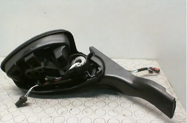 Retroviseur exterieur electrique droit Peugeot 208 I (CA_, CC_) 1.6 bluehdi 100 (2015) 5 portes occasion