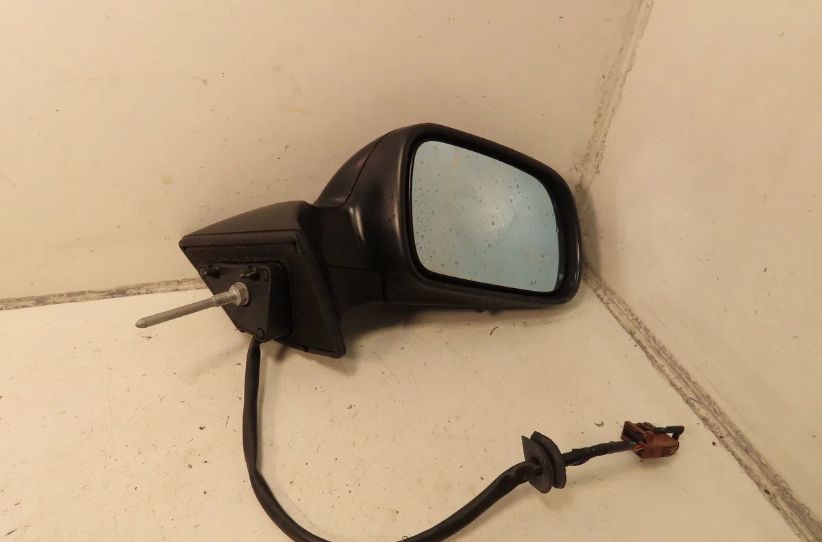 Retroviseur exterieur electrique droit Peugeot 407 (6D_) 2.0 hdi 135 (6drhrh, 6drhre, 6drhrg, 6drhrj) (2004-2010) 4 port