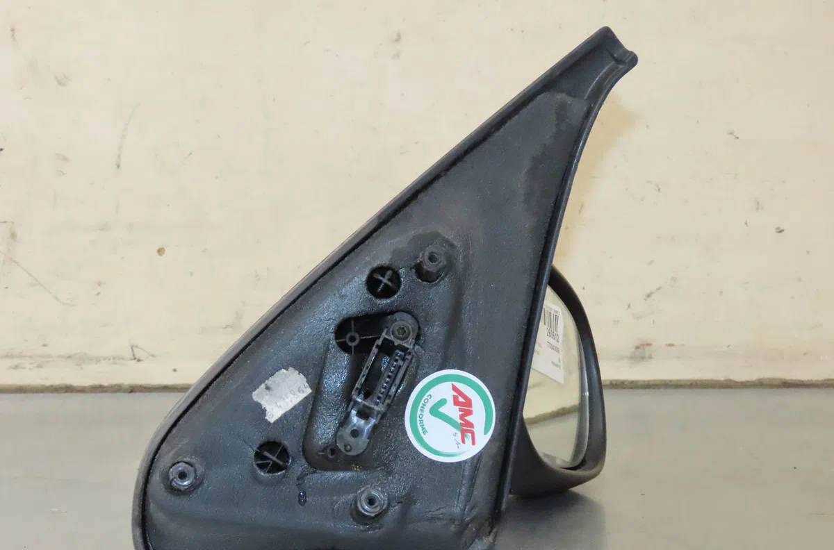 Retroviseur exterieur electrique droit Renault CLIO II (BB_, CB_) 1.5 dci (b-cb07) (2001-2009) 3 portes occasion