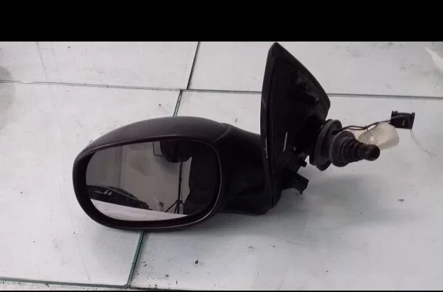 Retroviseur exterieur electrique droit Renault CLIO II (BB_, CB_) 1.5 dci (b-cb08) (2001-2005) 5 portes occasion