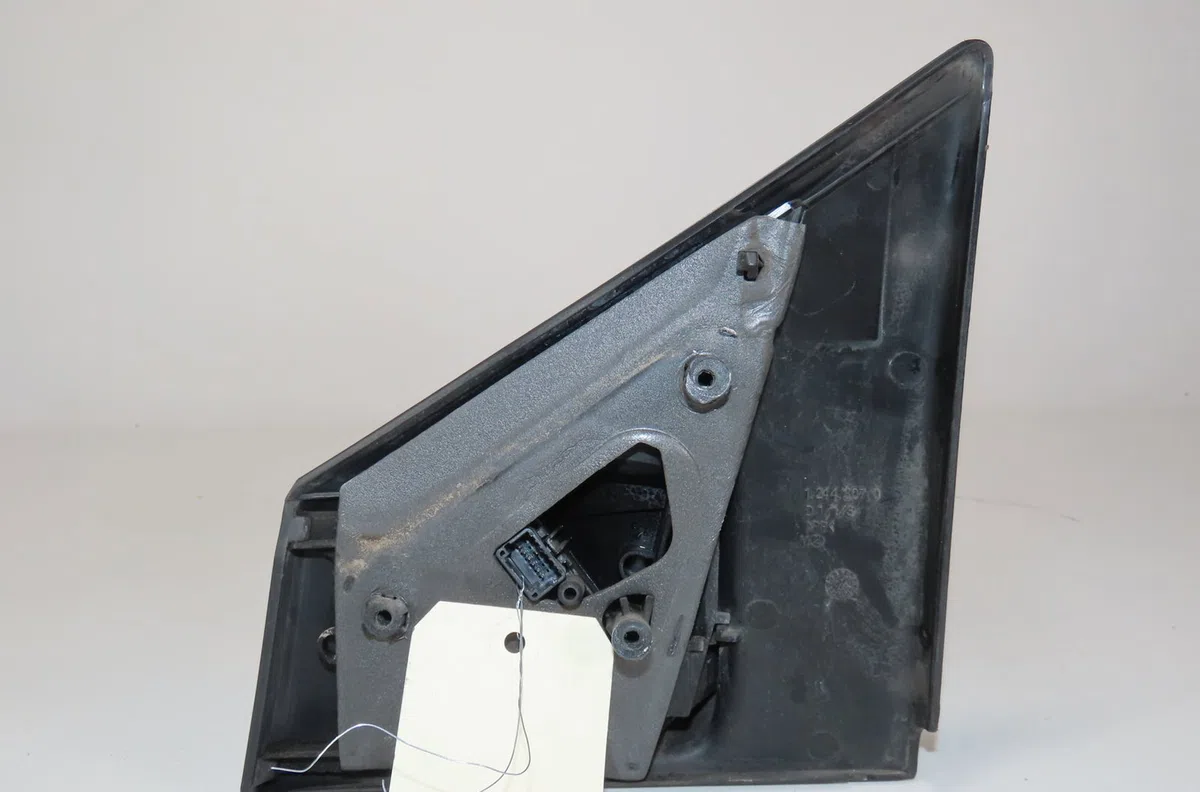 Retroviseur exterieur electrique droit Renault CLIO III (BR0-1, CR0-1) 2.0 16v sport (cr0n, cr1p) (2006-2012) occasion