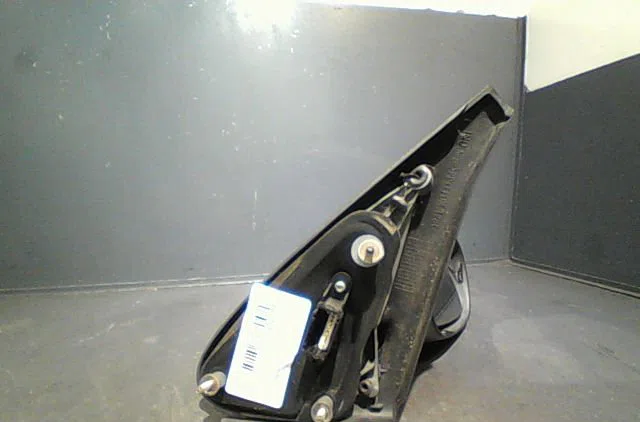 Retroviseur exterieur electrique droit Renault MEGANE I (BA0-1_) 1.6 e (ba0f, ba0s) (1996-1999) occasion