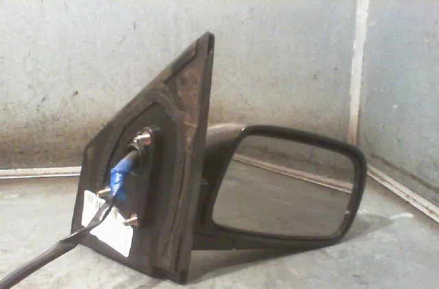 Retroviseur exterieur electrique droit TOYOTA YARIS 2002 occasion