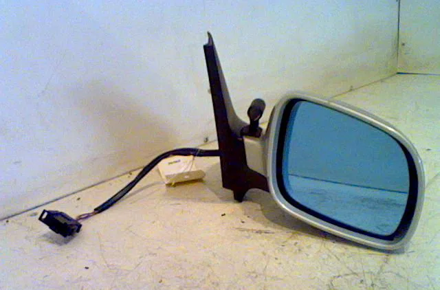 Retroviseur exterieur electrique droit VOLKSWAGEN GOLF IV 1998 occasion