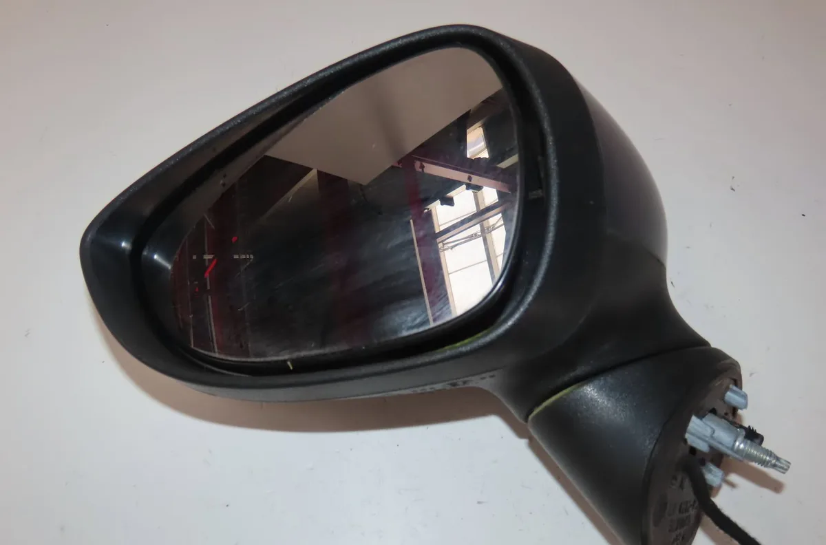 Retroviseur exterieur electrique gauche FORD FIESTA VI 2011 occasion