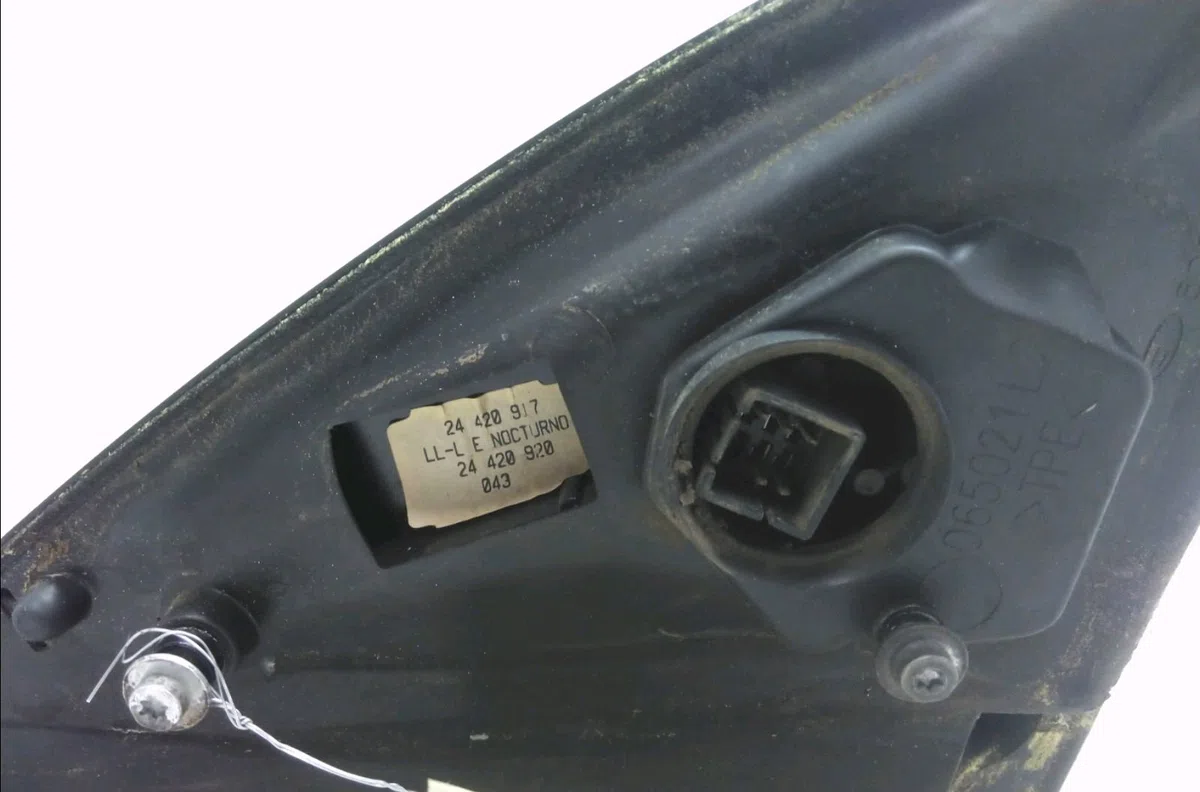 Retroviseur exterieur electrique gauche Opel CORSA C (X01) 1.7 di (f08, f68) (2000-2009) occasion