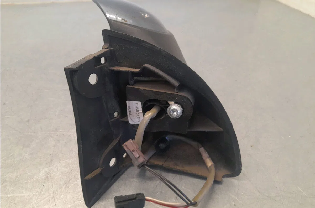 Retroviseur exterieur electrique gauche PEUGEOT 1007  1.4i occasion
