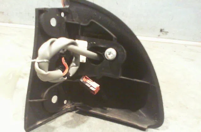 Retroviseur exterieur electrique gauche PEUGEOT 1007 Phase 1 04-2005--12-2010 occasion