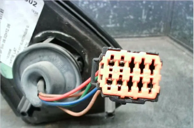 Retroviseur exterieur electrique gauche PEUGEOT 206 Phase 1 09-1998--03-2009 occasion