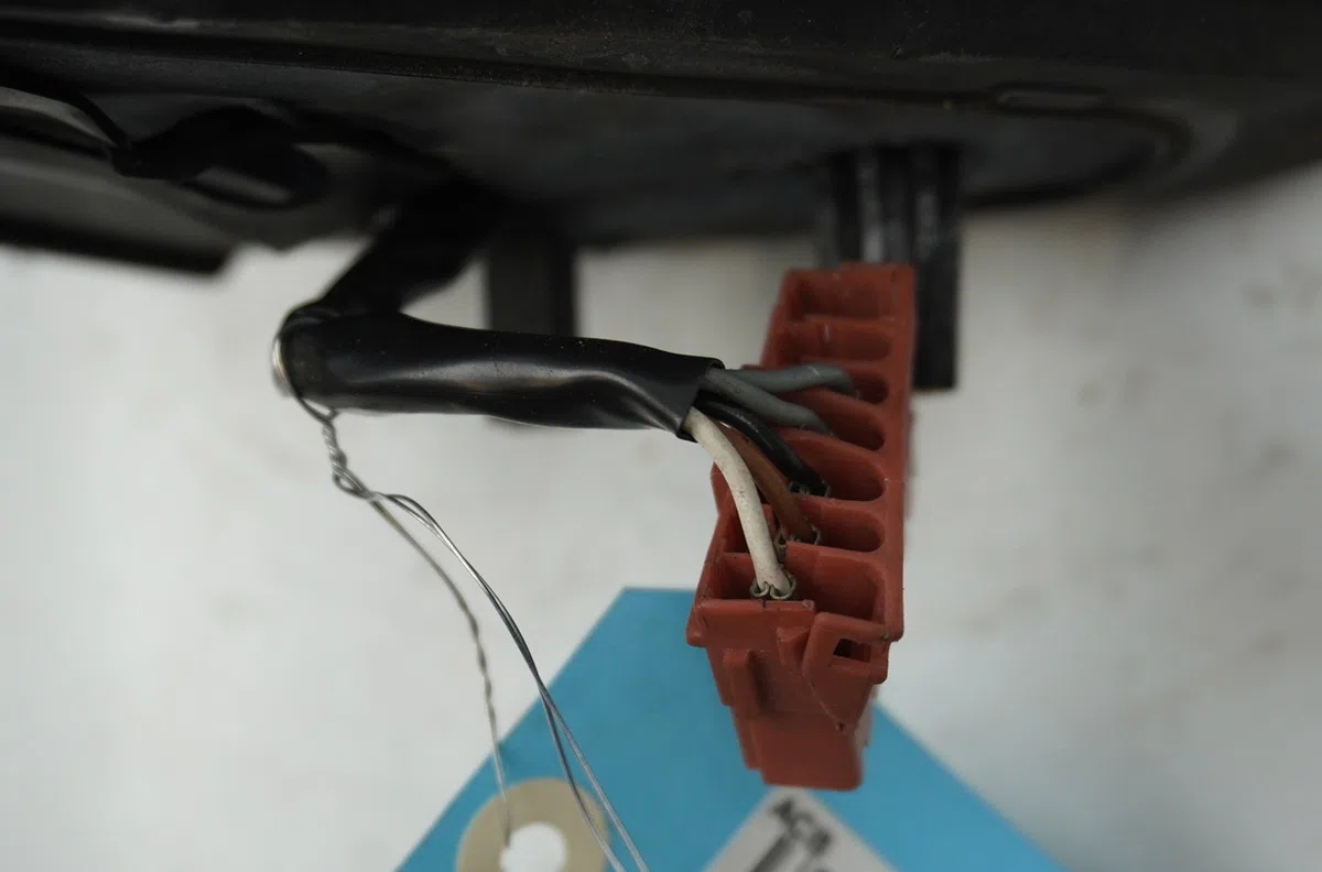 Retroviseur exterieur electrique gauche Peugeot 306 3-5 portes (7A, 7C, N3, N5) 1.9 d (1994-2001) occasion