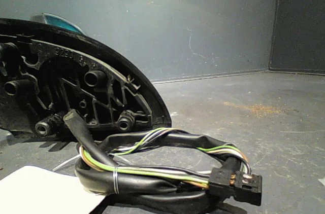Retroviseur exterieur electrique gauche Peugeot 307 Break (3E) 2.0 hdi 110 (2002-2009) 5 portes occasion