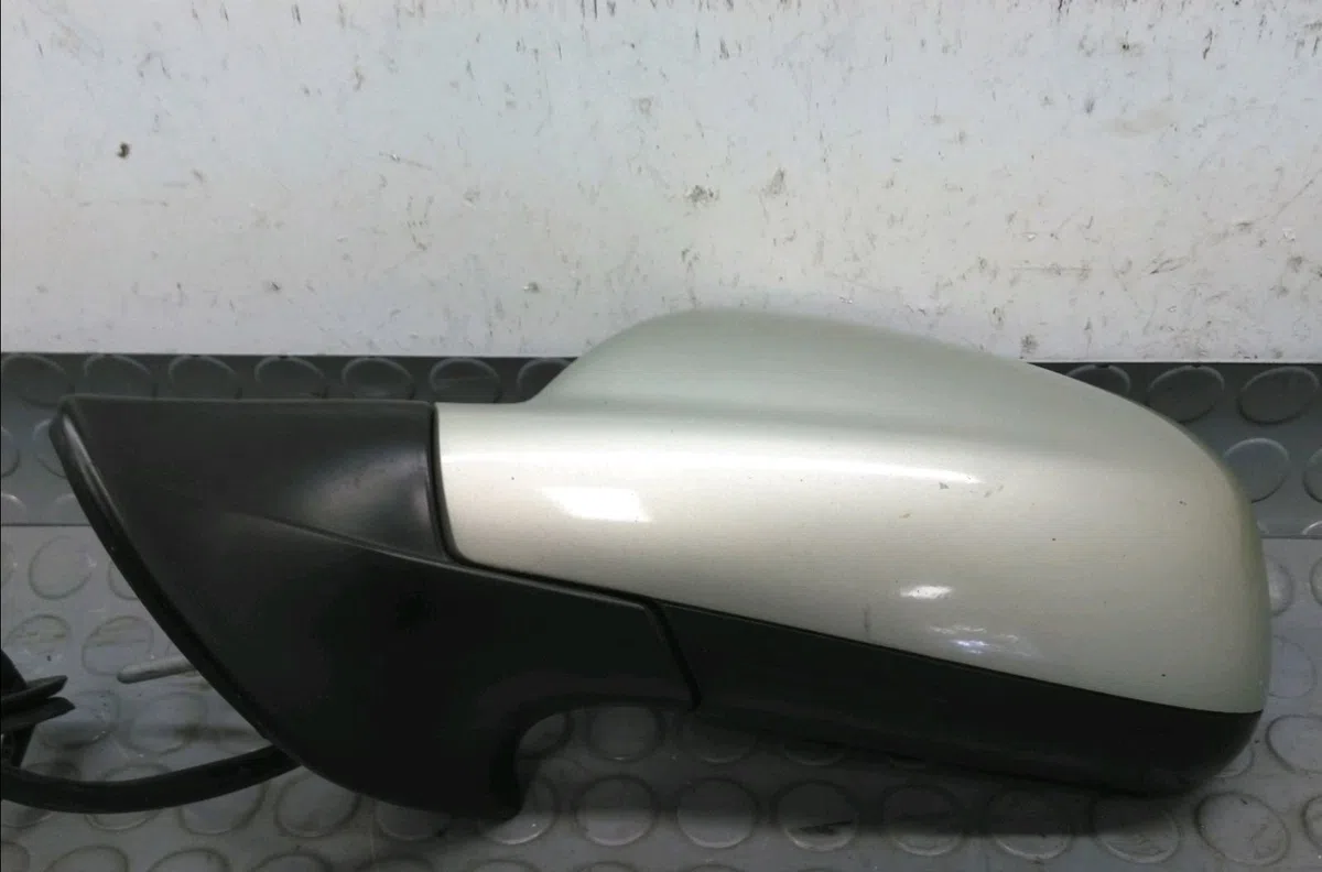 Retroviseur exterieur electrique gauche Peugeot 407 SW (6E_) 1.6 hdi 110 (2004-2010) 5 portes occasion