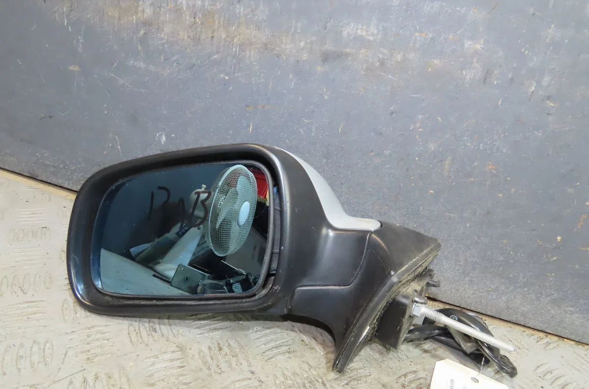Retroviseur exterieur electrique gauche Peugeot 407 SW (6E_) 2.0 hdi 135 (2004-2010) occasion